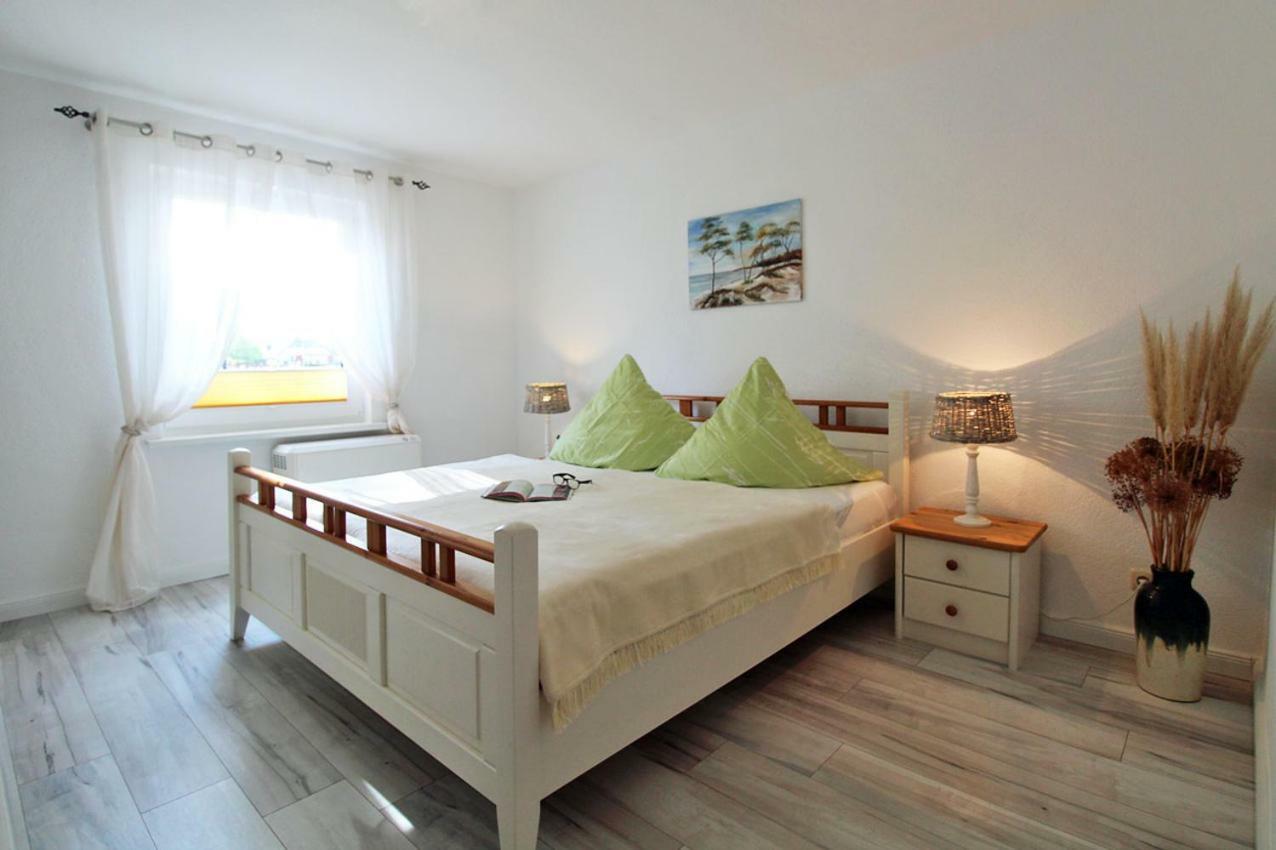 Zur Alten Boddenfischerei Ferienwohnung Zander Neuendorf Heide Bagian luar foto
